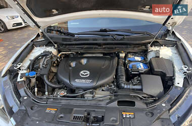 Позашляховик / Кросовер Mazda CX-5 2014 в 