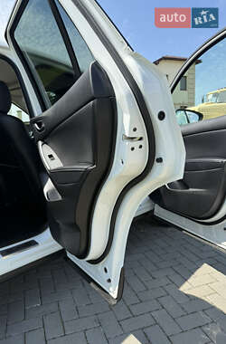Внедорожник / Кроссовер Mazda CX-5 2012 в 