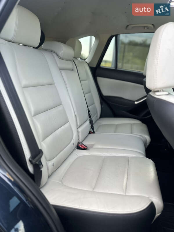 Внедорожник / Кроссовер Mazda CX-5 2015 в Мостиске