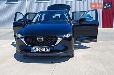 Позашляховик / Кросовер Mazda CX-5 2022 в 