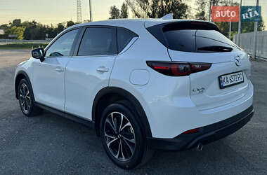 Внедорожник / Кроссовер Mazda CX-5 2023 в 