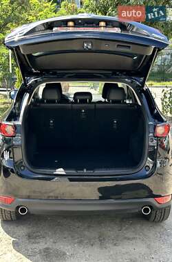 Внедорожник / Кроссовер Mazda CX-5 2018 в 