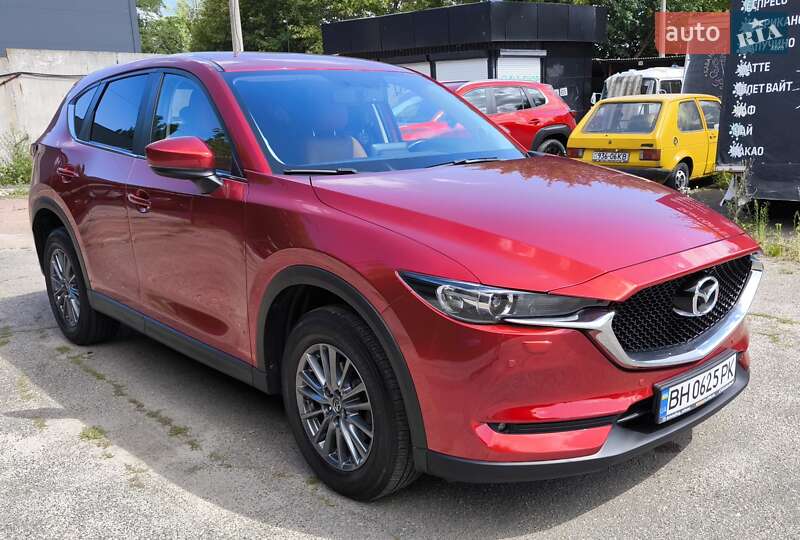 Внедорожник / Кроссовер Mazda CX-5 2017 в Киеве