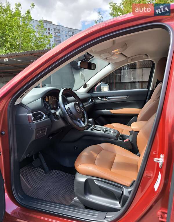 Внедорожник / Кроссовер Mazda CX-5 2017 в Киеве