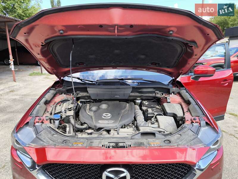 Внедорожник / Кроссовер Mazda CX-5 2017 в Киеве