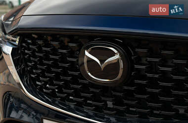 Внедорожник / Кроссовер Mazda CX-5 2023 в 
