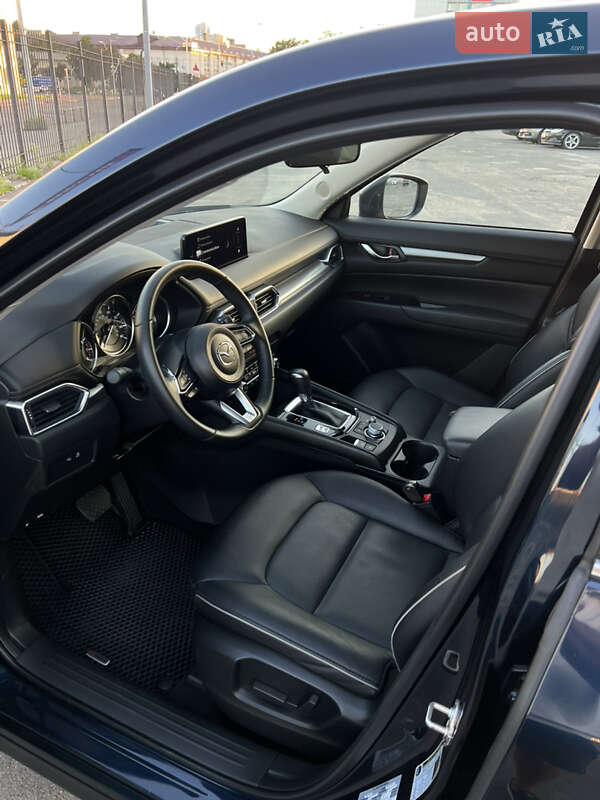 Внедорожник / Кроссовер Mazda CX-5 2024 в Киеве