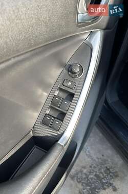 Внедорожник / Кроссовер Mazda CX-5 2013 в 