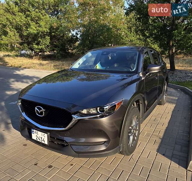 Внедорожник / Кроссовер Mazda CX-5 2017 в 