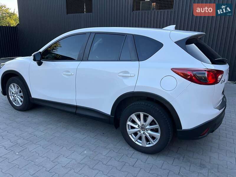 Внедорожник / Кроссовер Mazda CX-5 2015 в Казатине