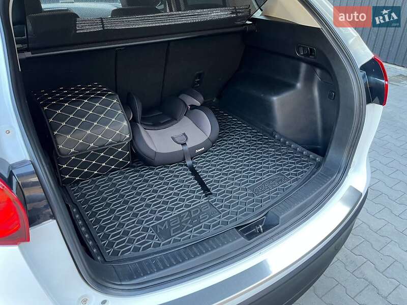 Внедорожник / Кроссовер Mazda CX-5 2015 в Казатине