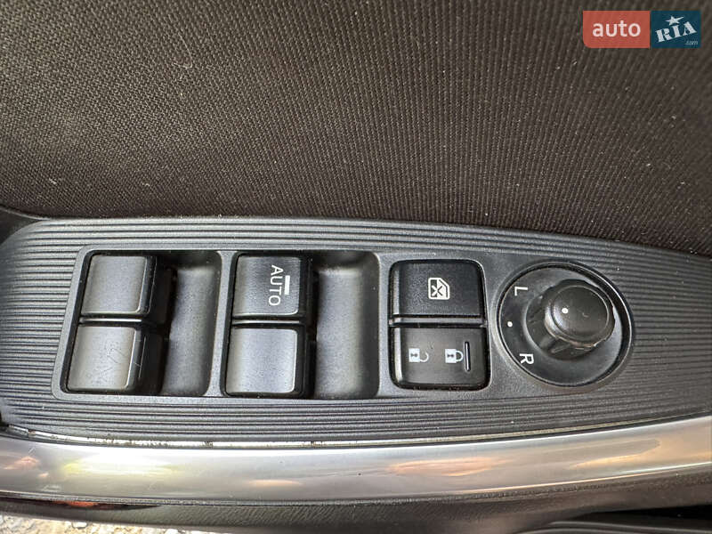 Внедорожник / Кроссовер Mazda CX-5 2014 в Андреевке фото 27 Внедорожник / Кроссовер Mazda CX-5 2014 в Андреевке