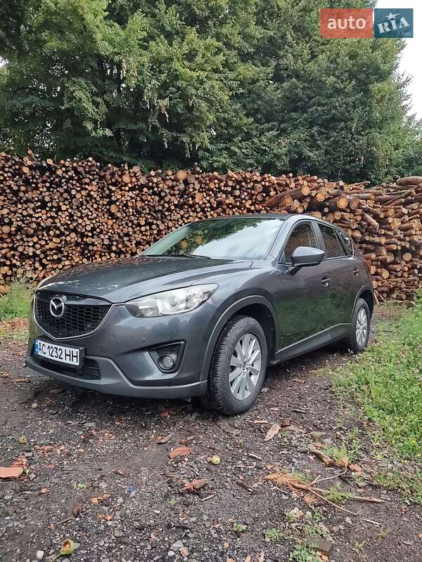Внедорожник / Кроссовер Mazda CX-5 2014 в Нововолынске