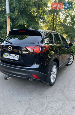 Позашляховик / Кросовер Mazda CX-5 2013 в 