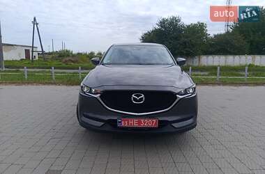 Внедорожник / Кроссовер Mazda CX-5 2017 в 