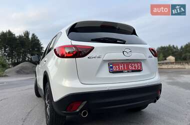 Позашляховик / Кросовер Mazda CX-5 2015 в 