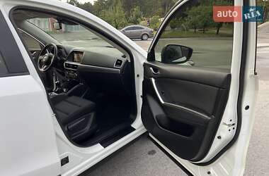 Позашляховик / Кросовер Mazda CX-5 2015 в 