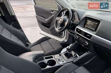 Позашляховик / Кросовер Mazda CX-5 2015 в 