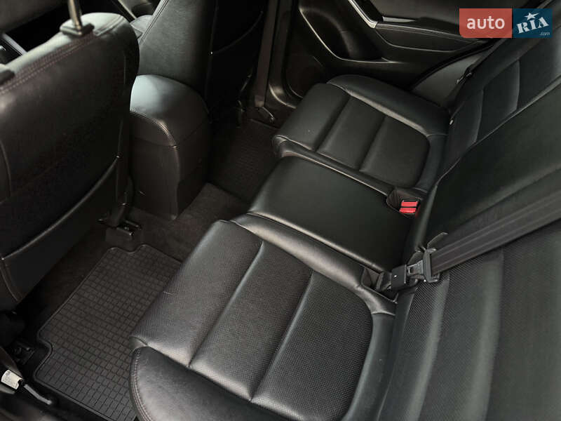 Позашляховик / Кросовер Mazda CX-5 2016 в Луцьку