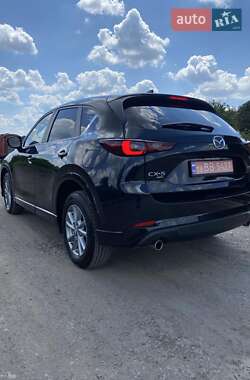 Позашляховик / Кросовер Mazda CX-5 2024 в 