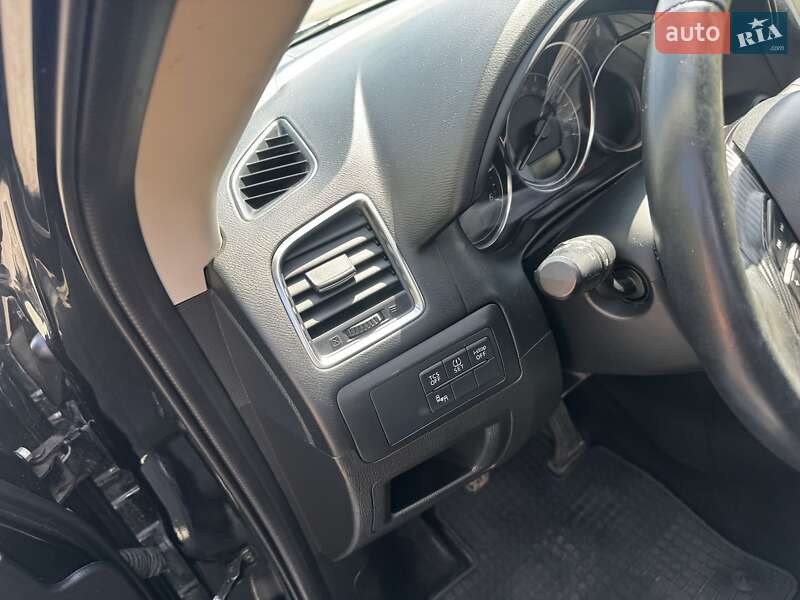 Позашляховик / Кросовер Mazda CX-5 2015 в Володимирі