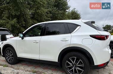 Позашляховик / Кросовер Mazda CX-5 2017 в 