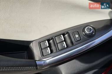 Внедорожник / Кроссовер Mazda CX-5 2015 в 