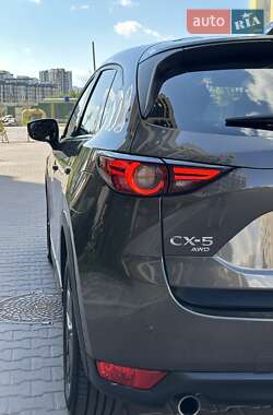 Позашляховик / Кросовер Mazda CX-5 2021 в 