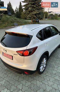 Позашляховик / Кросовер Mazda CX-5 2014 в 