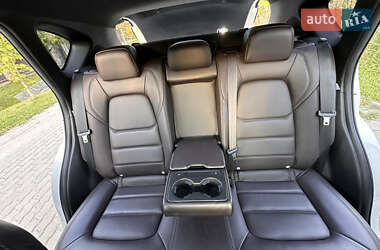 Внедорожник / Кроссовер Mazda CX-5 2023 в 