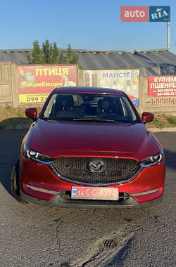 Позашляховик / Кросовер Mazda CX-5 2017 в 