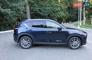 Позашляховик / Кросовер Mazda CX-5 2021 в 