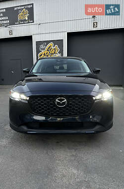 Позашляховик / Кросовер Mazda CX-5 2024 в 