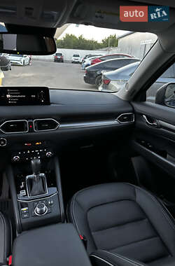 Позашляховик / Кросовер Mazda CX-5 2024 в 