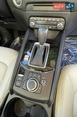 Позашляховик / Кросовер Mazda CX-5 2024 в 