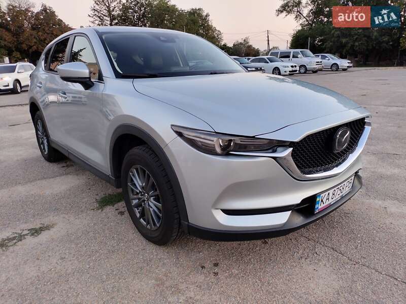 Позашляховик / Кросовер Mazda CX-5 2019 в 
