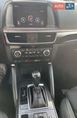 Позашляховик / Кросовер Mazda CX-5 2015 в 