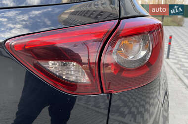 Позашляховик / Кросовер Mazda CX-5 2016 в 