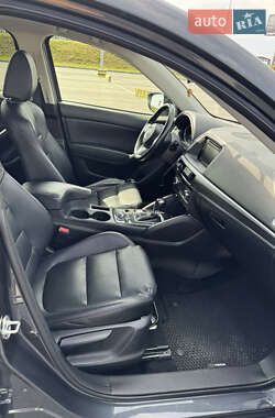 Позашляховик / Кросовер Mazda CX-5 2016 в 