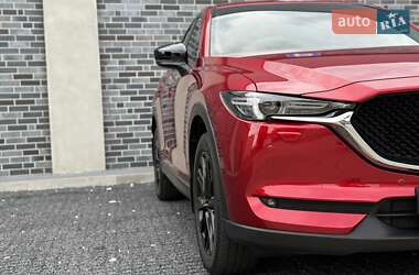 Позашляховик / Кросовер Mazda CX-5 2020 в 