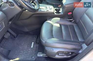 Позашляховик / Кросовер Mazda CX-5 2019 в 
