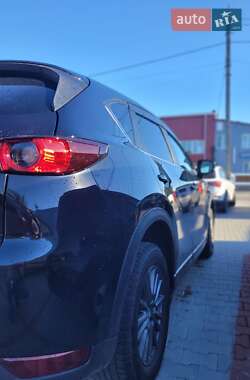Внедорожник / Кроссовер Mazda CX-5 2017 в 