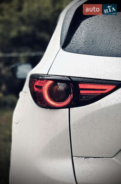 Позашляховик / Кросовер Mazda CX-5 2019 в 