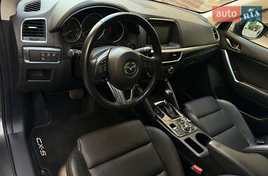 Позашляховик / Кросовер Mazda CX-5 2016 в 