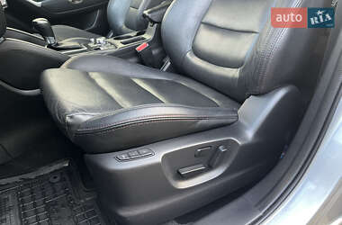 Позашляховик / Кросовер Mazda CX-5 2015 в 