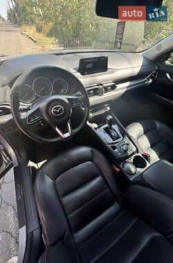 Позашляховик / Кросовер Mazda CX-5 2019 в 