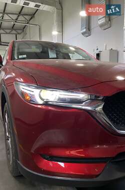 Позашляховик / Кросовер Mazda CX-5 2019 в 
