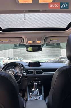 Внедорожник / Кроссовер Mazda CX-5 2017 в 