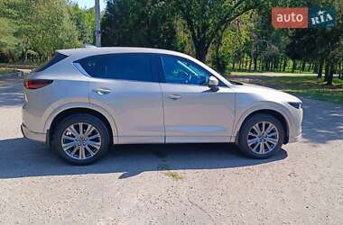Позашляховик / Кросовер Mazda CX-5 2023 в 