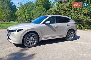 Позашляховик / Кросовер Mazda CX-5 2023 в 